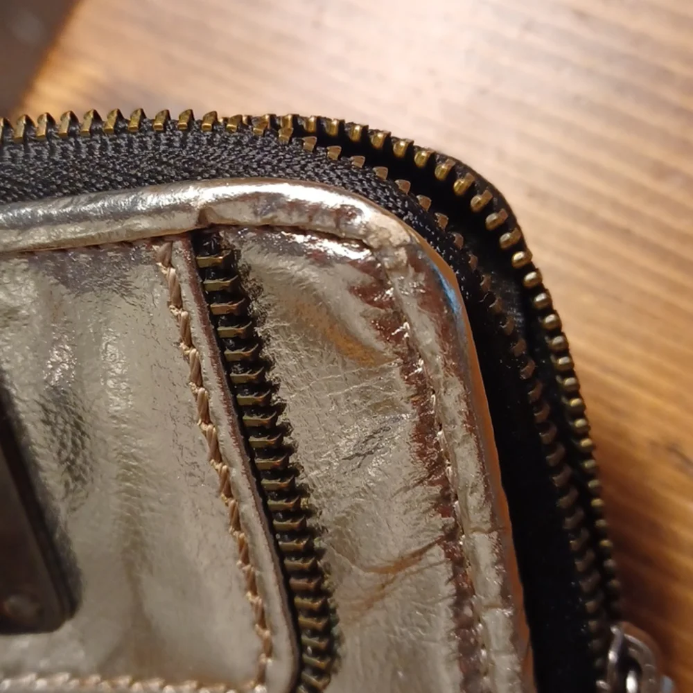 Calvin  Klein  wallet - Picture 13 of 16